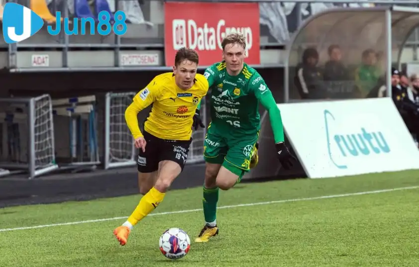 KuPS lấn át hoàn toàn Jaro trong các cuộc đối đầu trước đây KuPS lấn át hoàn toàn Jaro trong các cuộc đối đầu trước đây