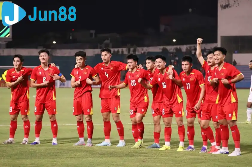 U23 Việt Nam đang có phong độ và tinh thần cao sau chuỗi 5 trận toàn thắng. U23 Việt Nam đang có phong độ và tinh thần cao sau chuỗi 5 trận toàn thắng.