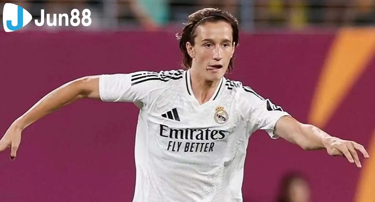 Trung vệ trẻ này được Real Madrid đánh giá rất cao (Ảnh: Tribuna) Trung vệ trẻ này được Real Madrid đánh giá rất cao (Ảnh: Tribuna)