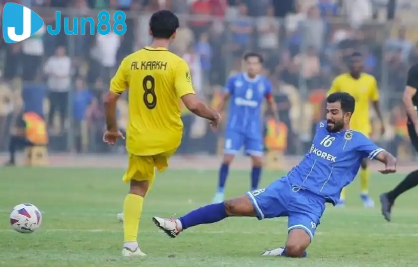 Al Karkh có tỷ lệ thắng vượt trội 44,7% so với 27,3% của Al Naft Al Karkh có tỷ lệ thắng vượt trội 44,7% so với 27,3% của Al Naft