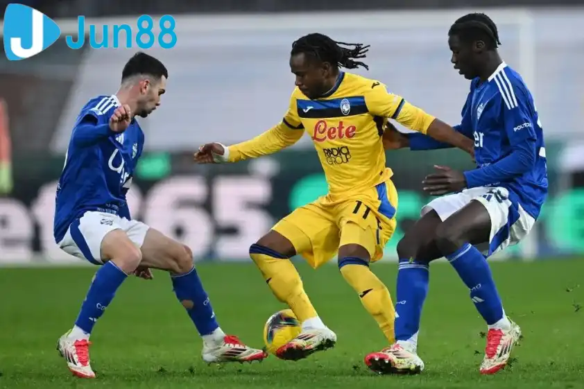 Atalanta được dự đoán sẽ giành chiến thắng và áp sát ngôi đầu. Atalanta được dự đoán sẽ giành chiến thắng và áp sát ngôi đầu.